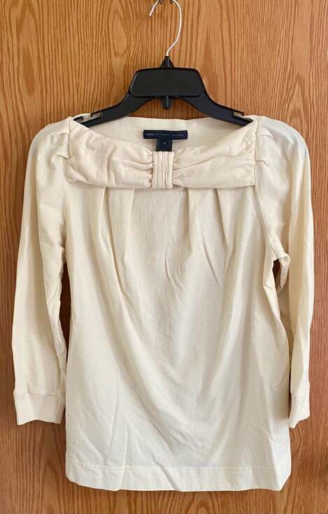 Marc by Marc Jacobs Tops - Marc by Marc Jacobs Women's Cream Textured Long Sleeve Top with Bow Detail